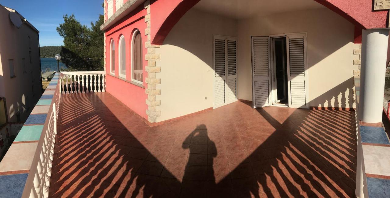 Lipovac Resort Ficus Bilice Exterior foto